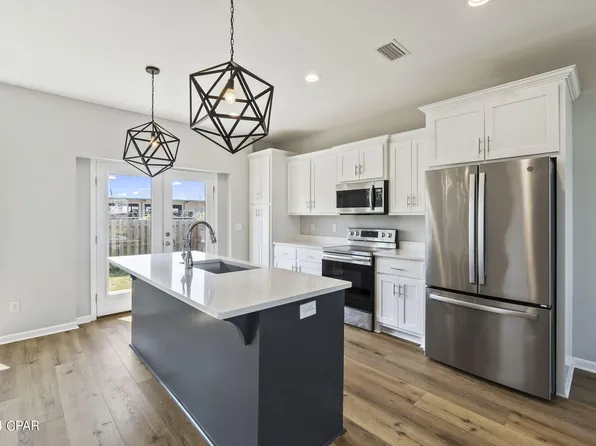 432 Raven Ln, Panama City, FL 32404