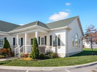 300 Croft St #2001, Pt Hope, ON L1A0E1