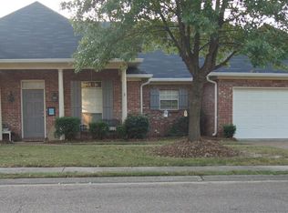 131 Middle Field Dr, Canton, MS 39046