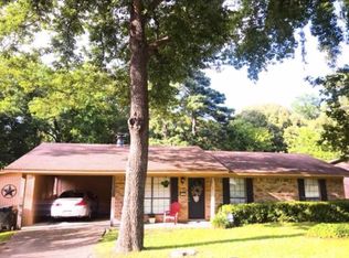 1131 Rolling Hills Dr, Longview, TX 75604