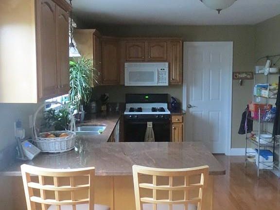 3rd image of 314 Blackstone St