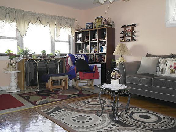 4th image of 104-58 128th St