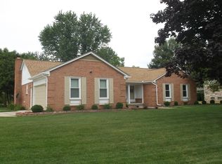 21185 Parklane Rd, Farmington Hills, MI 48335