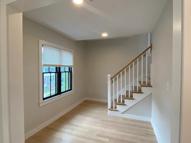 31-33 Brimmer St #2 — Photo 16