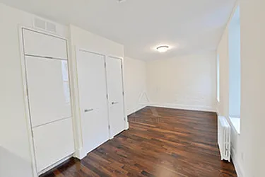 Rented by Peter Ashe