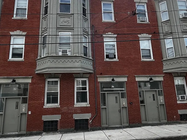 67 Shawmut St #3A — Photo 6