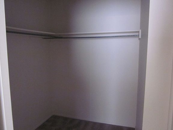 5th image of 2714 6th Ave #9