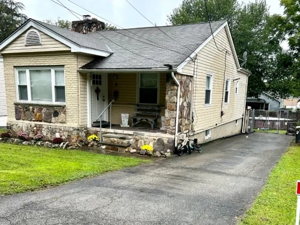 8 South St, Franklin Boro, NJ 07416
