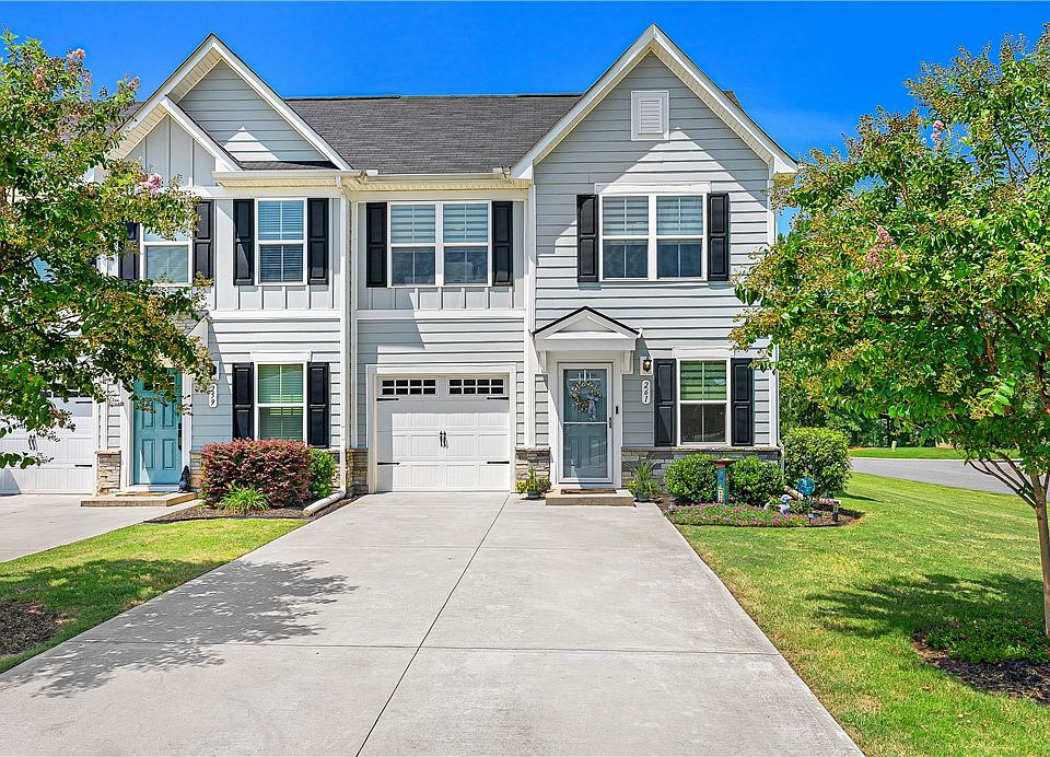 1st image of 261 Scenic Rd