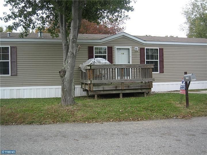 2nd image of 105 Kennedy Ave