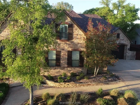 3303 Willow Ridge Dr, Bryan, TX 77807