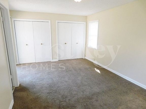 4th image of 3034 Oak Allee St