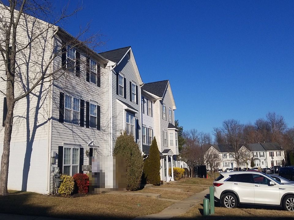 2nd image of 6 Blue Spire Cir