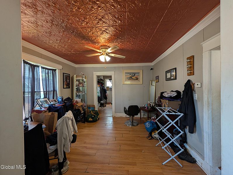 4th image of 22 McClellan Avenue