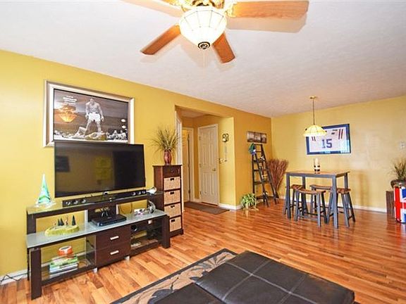 5th image of 150 Herrington Ct APT 1