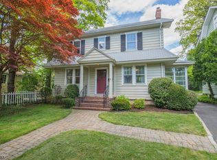 2 Euclid Pl, Montclair, NJ 07042