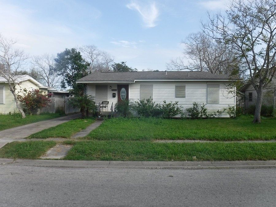 1st image of 769 Sheridan Dr