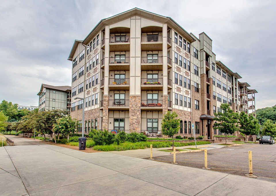 1st image of 445 W Blount Ave APT 216