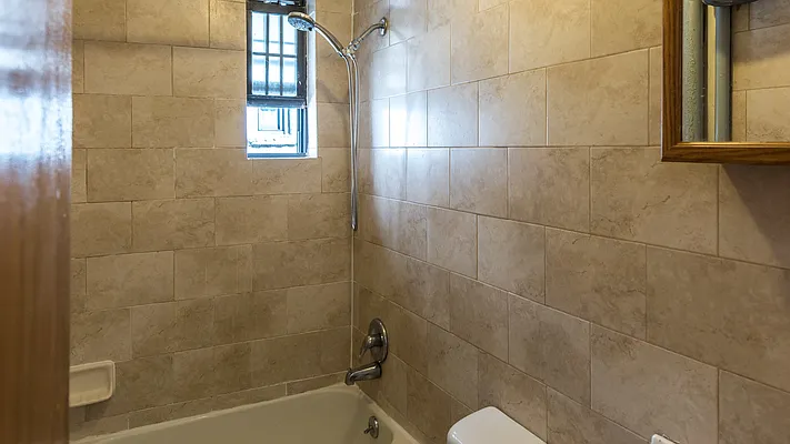 Rented by Nooklyn NYC LLC | media 13