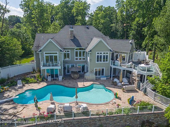 2nd image of 4035 River Cove Dr