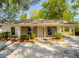 906 Pineview Dr, Valdosta, GA 31602