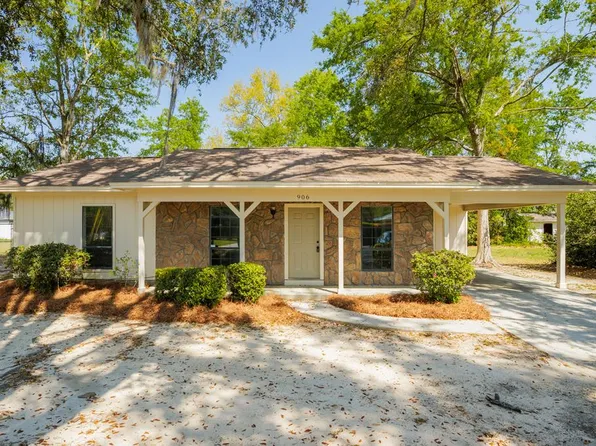 906 Pineview Dr, Valdosta, GA 31602