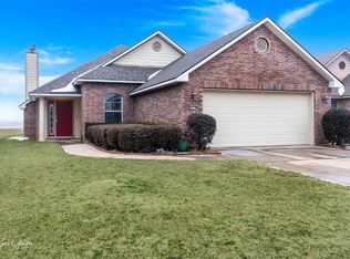 3233 Grand Lake Dr, Bossier City, LA 71111