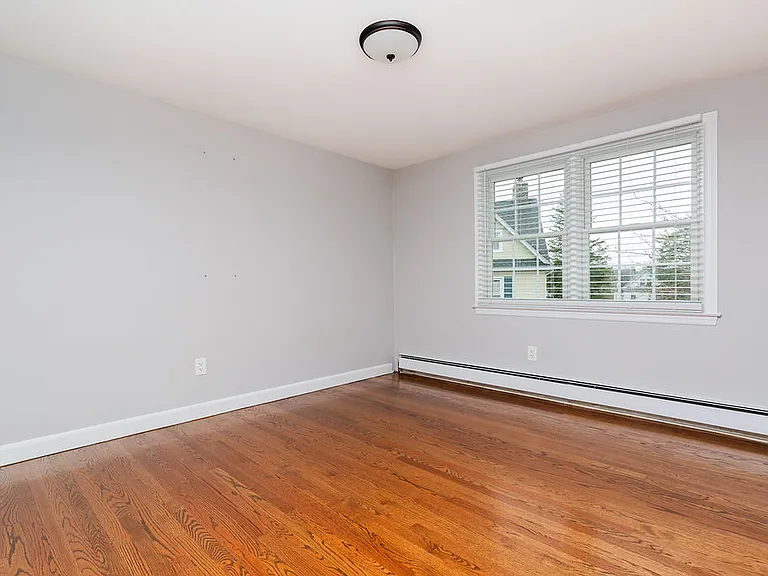 302 Sound Beach Ave — Photo 21