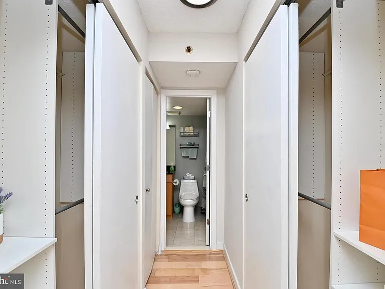 7500 Woodmont Ave #S712 — Photo 31