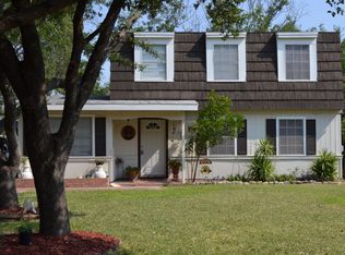 622 E Oak St, Uvalde, TX 78801