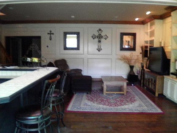 4th image of 1810 Driftwood Ct