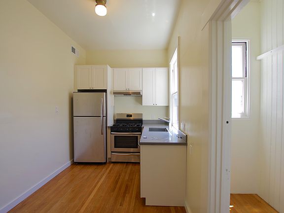 4th image of 38 Belvedere St #6