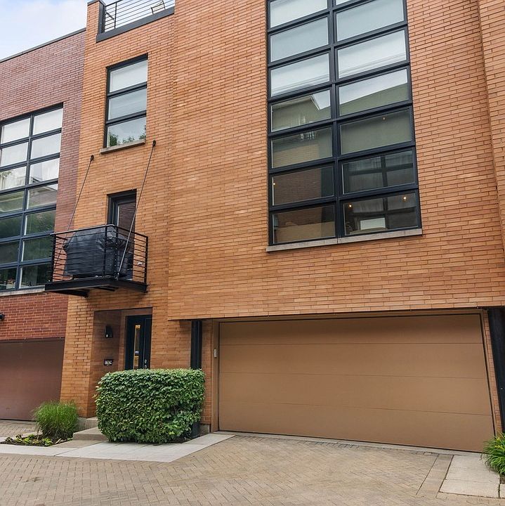 1st image of 1767 N Hoyne Ave #M