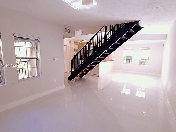 5th image of 3356 Bird Ave APT 14