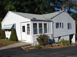 31 Hillcrest Rd, Niantic, CT 06357