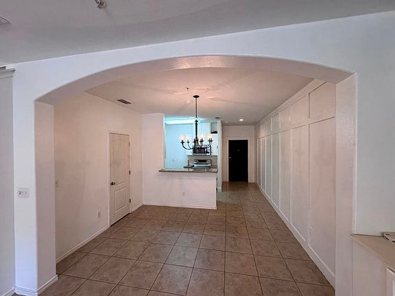 5th image of 5620 Montevista Dr #5620