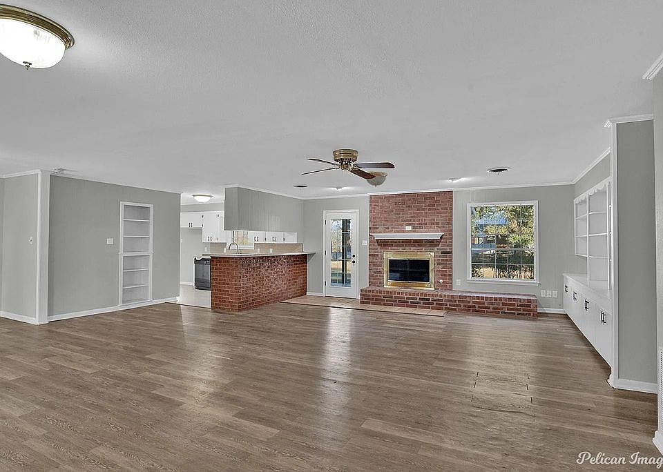 Living Room 618 
