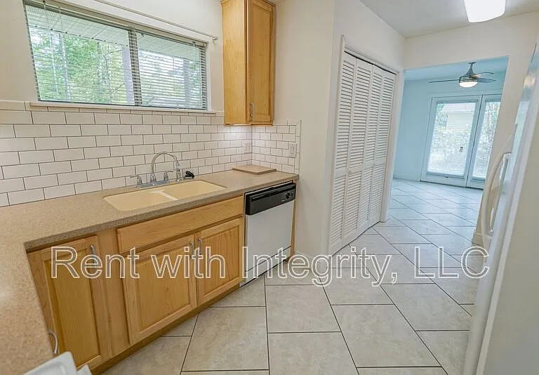 251A S Villas Ct — Photo 1