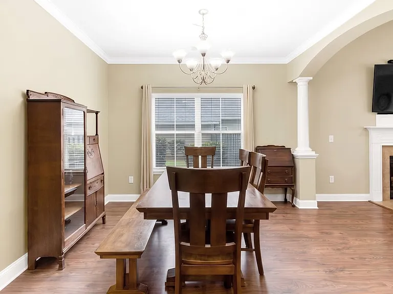 232 Cottonham Ct — Photo 44