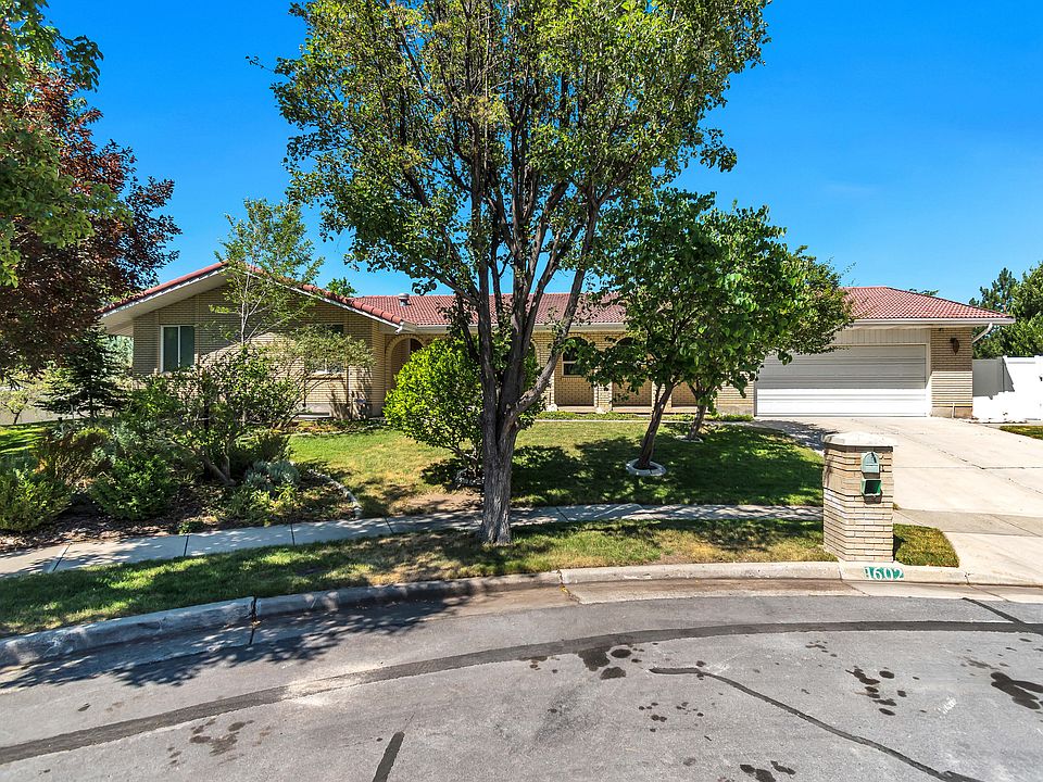 1st image of 1602 E Nicklaus Cir