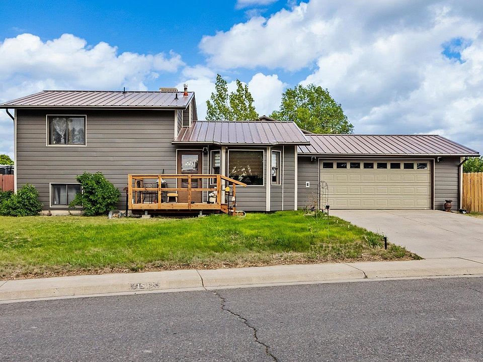 1st image of 1542 La Mesa Cir