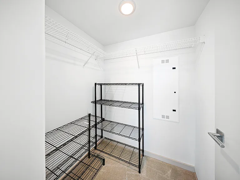 555 South St #1111 — Photo 23