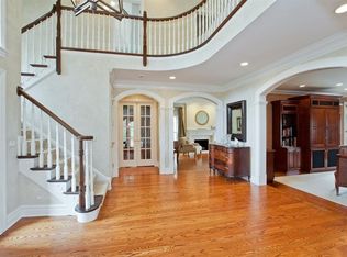 200 N Bruner St, Hinsdale, IL