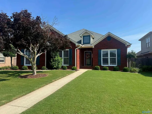 2216 Yorkshire SE, Decatur, AL 35601