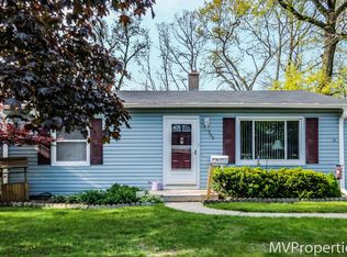 325 Pickett St SW, Wyoming, MI 49548