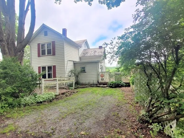 7622 Depot St, Rogers, OH 44455