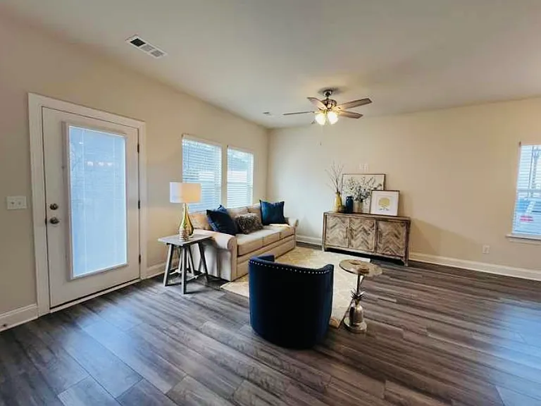 1555 Olympic Ln #218 — Photo 5