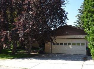 305 E 4th S, Rexburg, ID 83440