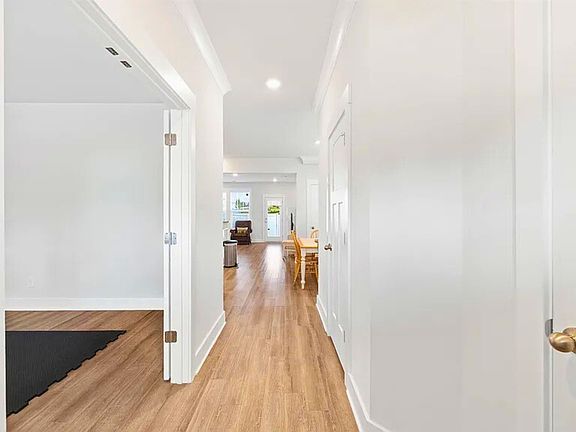 3rd image of 109 Shallons Dr #A