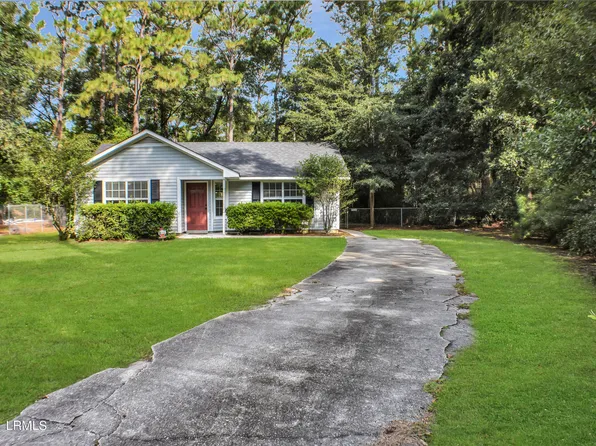 25 Robin Way, Beaufort, SC 29907